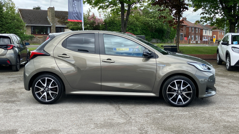 Toyota Yaris 1.5 Hybrid Dynamic 5dr CVT Hybrid Hatchback